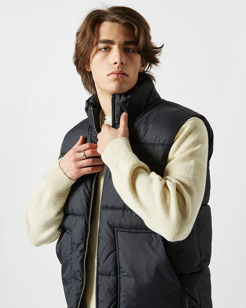 
                  
                    Load image into Gallery viewer, nevo outerwear 9543
                  
                