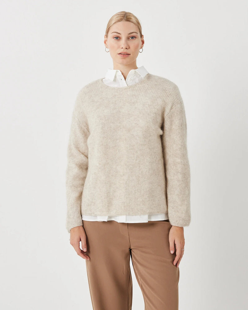 
                  
                    Load image into Gallery viewer, calaha jumper 9965
                  
                