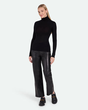 
                  
                    Load image into Gallery viewer, pernilles turtleneck 3736
                  
                