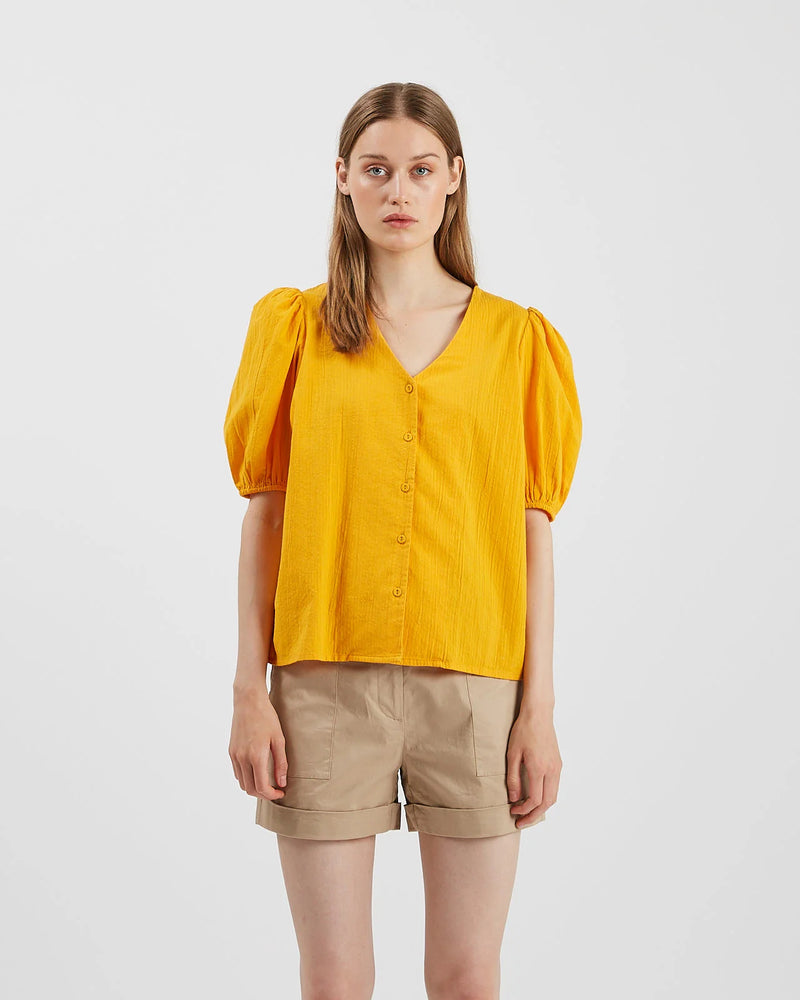 
                  
                    Load image into Gallery viewer, oretta short sleeved shirt 9293
                  
                