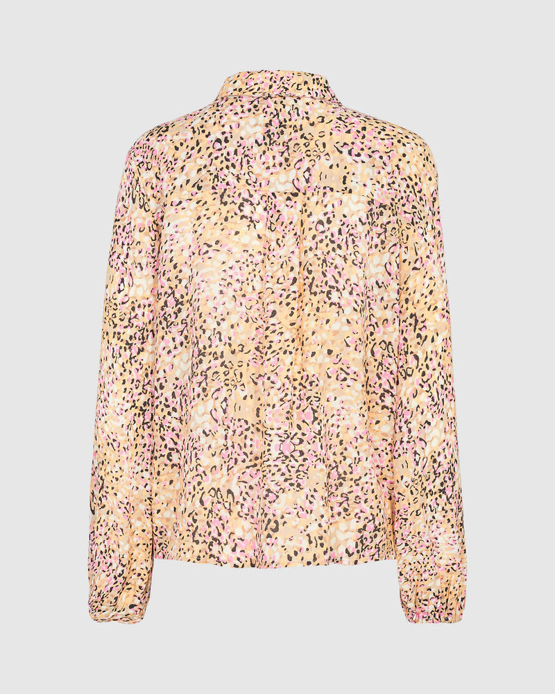 
                  
                    Load image into Gallery viewer, bilina long sleeved shirt 9253
                  
                