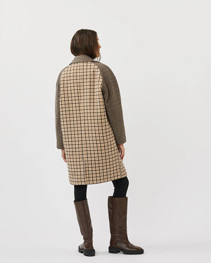 
                  
                    Load image into Gallery viewer, patchy outerwear 9552
                  
                